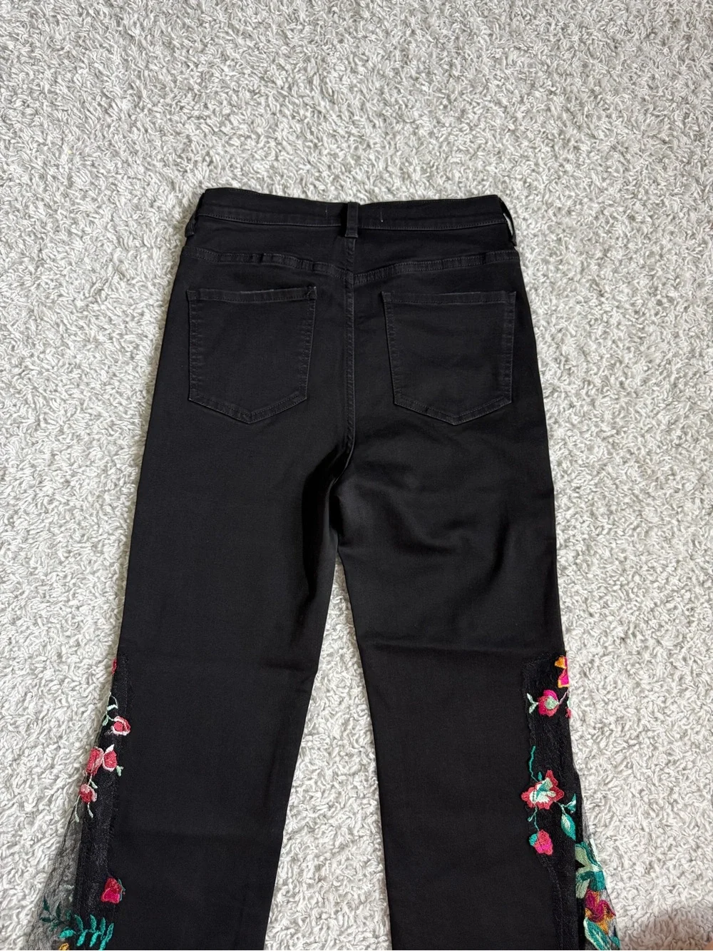 We The Free People high rise embroidered lace flare jeans Sz 28 - Picture 10 of 10
